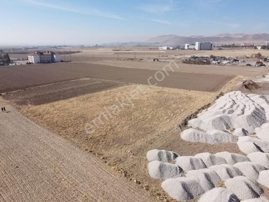 Yerleşim Alanına Komşu, Değerlenen Bölgede Satılık Tarla