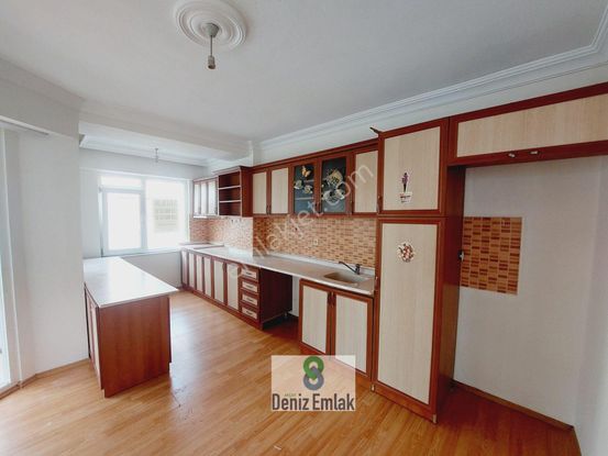 Denizden Akçayda Denize 100 M Arakat Masrafsız Satılık 2+1 Daire.