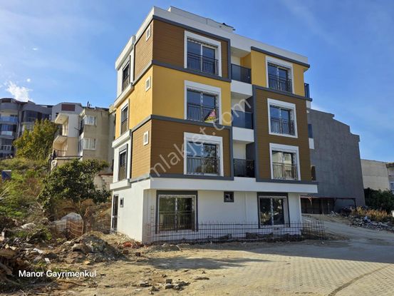 Kuşadası Davutlarda Yeni Binada 2+1 Bahçe Katı Daire