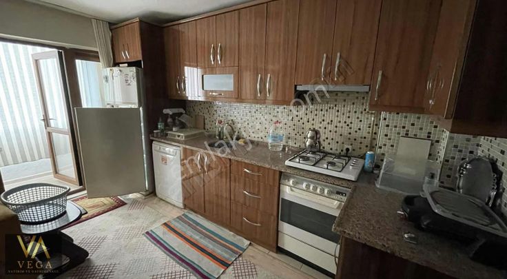 Kirazlıkta Satılık Önü Açık Full Öz. Asansörlü Arakat 3+1 Daire