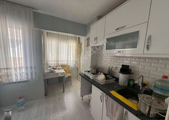 Ayvalık Sarımsaklı Merkezde Ayrı Mutfak 2+1 Masrafsız Satılık Daire