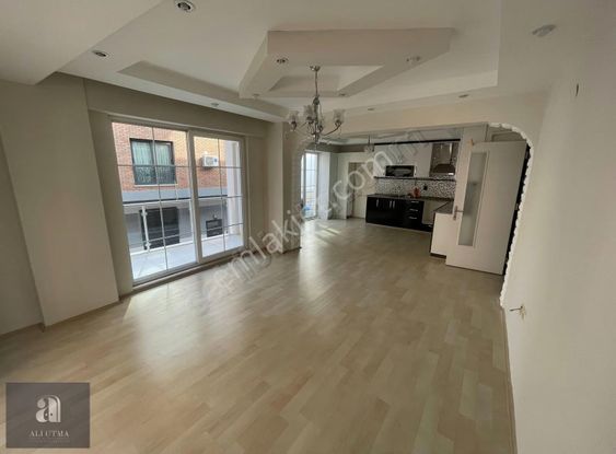 Fesleğen Mahallesinde 2+1 110 M2 Kiralık Daire