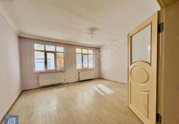 Sezgin Aslan'dan Fevzi Çakmak Mah. 3+1 Satılık Daire