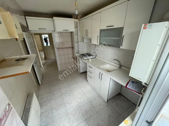 Malazgirt Mh 2+1 Bağımsız Ara Katta Yapılı Kiralık Daire