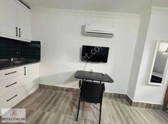 Ahatlıda Üniye 20 Dk Yeni Eşyalı Temiz 1-0 Daire 15.000 Tl