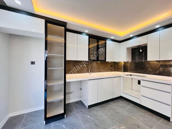 İbrahim Çelebi Mh. 3+1 Fullüks Arakat Daire