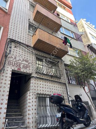 İstanbul Şişlide Satılık Komple Bina