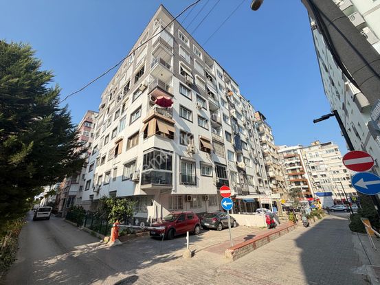 Poligon Metro Durağına 50 Metre 3+1 Otoparklı Arakat Köşe Daire