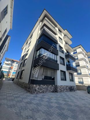 Meram Alparslan Mahallesi Gürhan Gayrimenkulden Satılık 2+1 Son Kat Daire