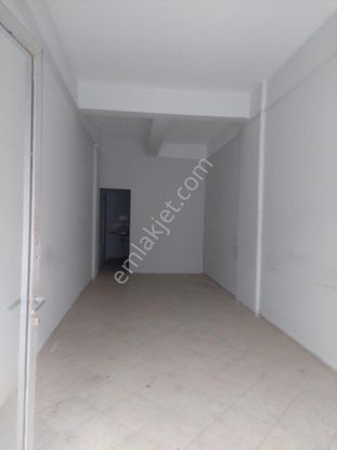 Yeşil Mah.de Meydana Yakın Satılık 40 M2 Satılık Dükkan