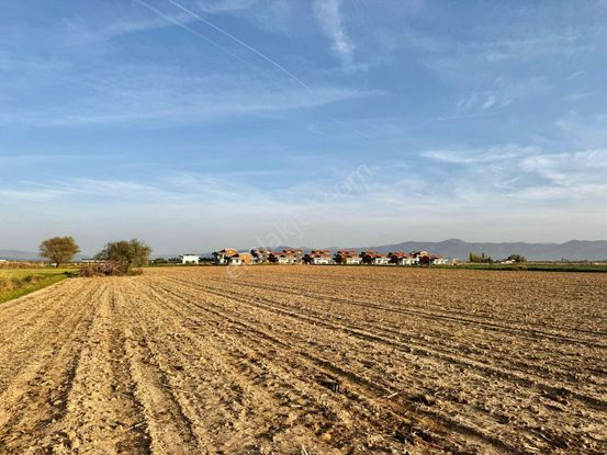 ▓tek Yetkili Karabuluttan▓çıkırıkcı'da 296m2 Sit Alanı Dışı Satılık Arsa