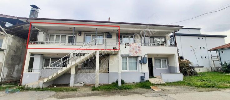 Metsa'dan Aziziye'de Acil Yakınında 2+0 Eşyalı Kiralık Daire