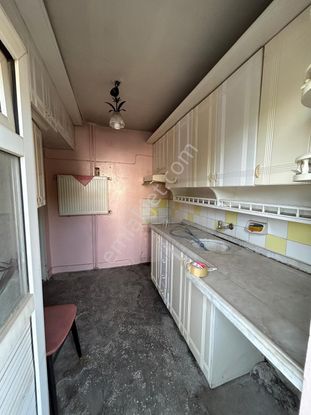 Canyapı'dan Edremıt Yolu Üzerinde Satılık 2+1 Daıre