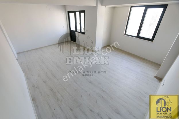 ⬛🟨lıon Emlak'tan Paşamescit Mahallesinde 3+1 Satılık Daire 🟨⬛