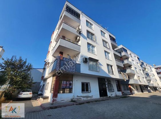 Aktif'den Şevketsümer'de Birlik Sitesi'nde Satılık 3+1 Daire