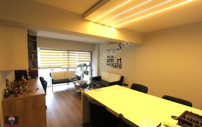 Bayraklı Folkart Karşısında Kullanıma Hazır Ofis Katı