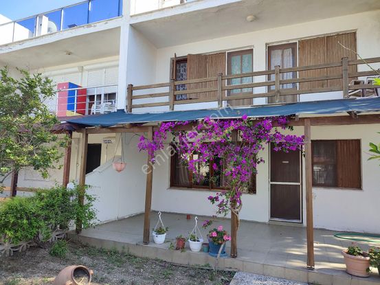 İzmir Gülbahçede Denize Sıfır Yazlik