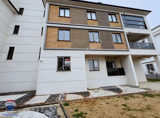 Remax Lavanda'dan Çorlu Koza Lıfe Sitesinde 2+1 Satılık Daire