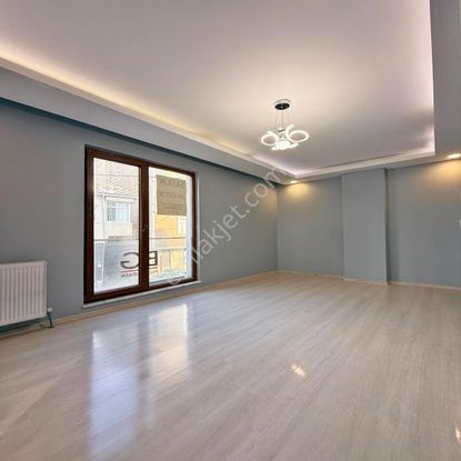 Çekmeköy Yapı Gayrimenkul'den Oturuma Hazır 2+1 Ara Kat !!