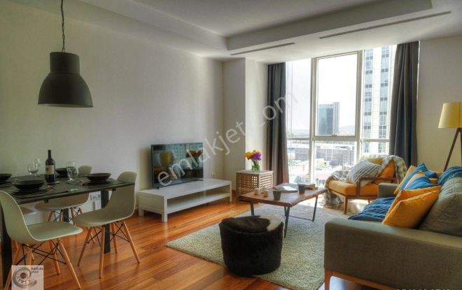 Maslak Mashattanda 1+1 Boş Acil Satılık Daire"kooparteif"