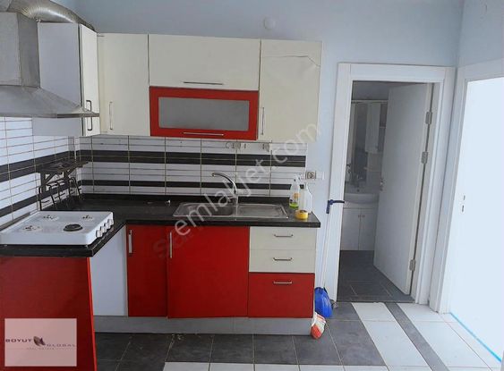 Boyut Global'den Espark Yakını Ara Kat Asansörlü 1+1 Daire