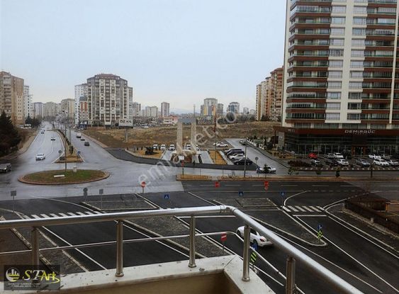 Kayseri Y.beyazıt'da Ana Cadde Köşebaşı Satılık Kombili Daireler
