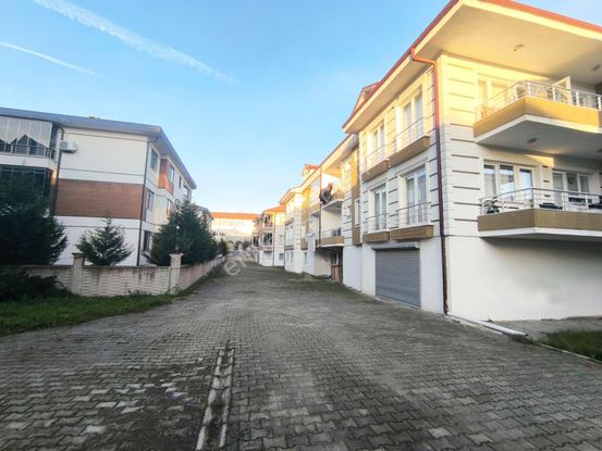 Yazlık Vatan Mahallesinde Site İçi Dublex 5+1 Daire