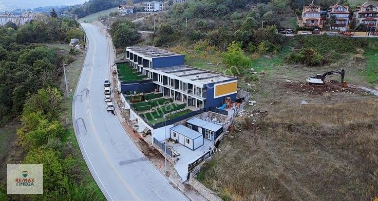 Başiskele Bitişik Nizam Deniz/doğa Manzaralı Konsept Villalar