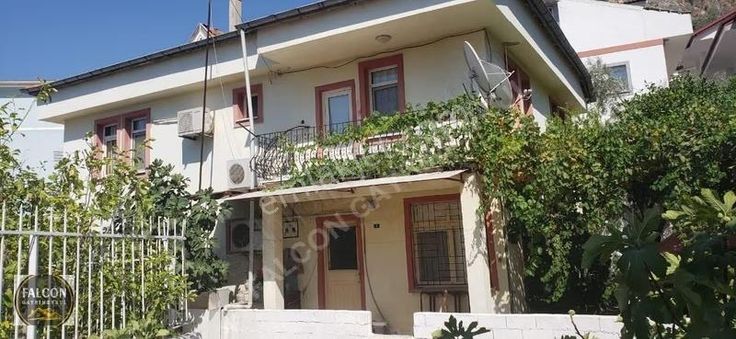 Falcon Dan Kesikkapi Da 230m² 40/80 İmarlı Arsa