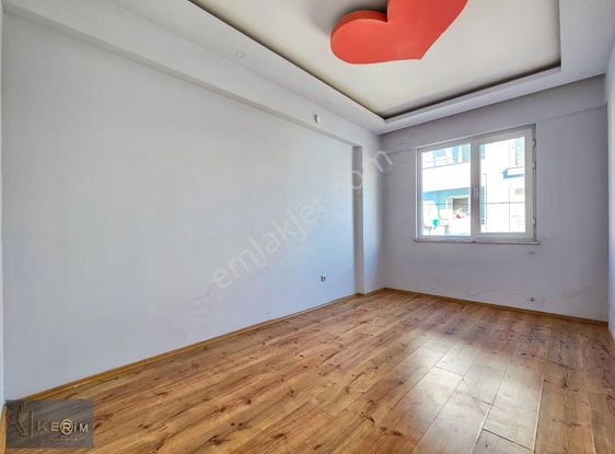 Kerimden Acil Düştü Küçükkuyu Merkez 2+1 Satılık Orta Kat Daire