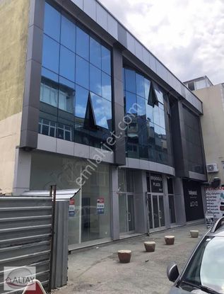 Küçükbakkalköy Merkezde Plazada 100m2 Ofis