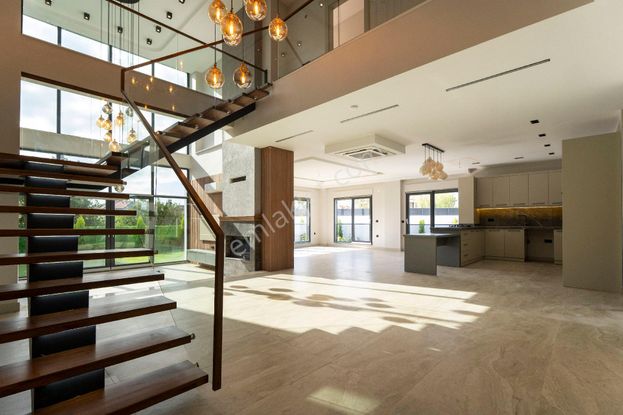 Döşemealtı /yeşilbayır 5+1 Havuzlu Villa