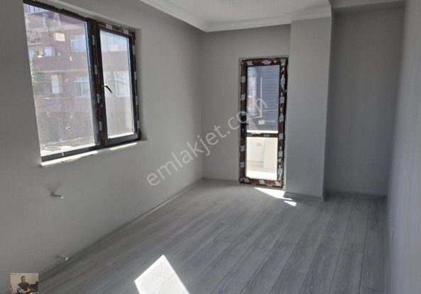 Ege Emlaktan. Acillen Eyüpsultan Alibeyköy De Satılık Muhteşem Manzarlı 2+1 Daıre