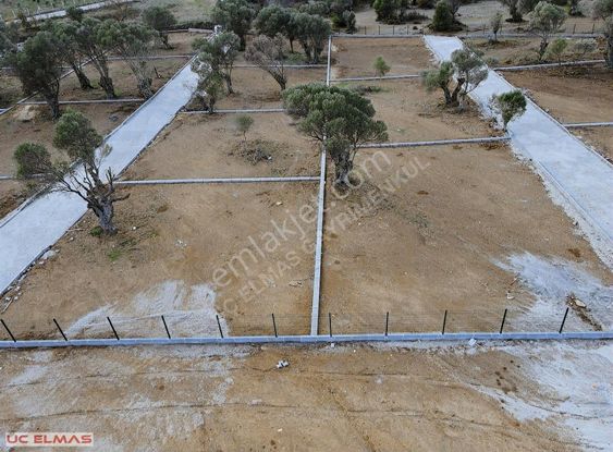 Üç Elmastan Fırsat!!! İmara Çok Yakın 377 M²muhteşem Bir Bahçe