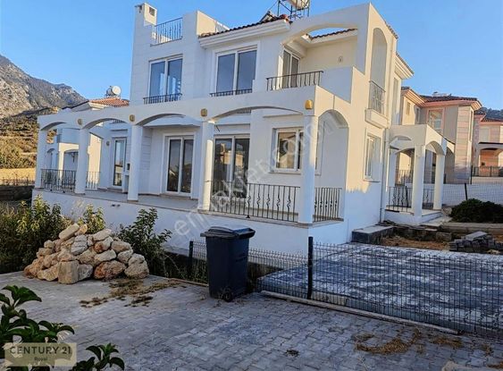 Kktc Girne Karşıyaka'da Villa