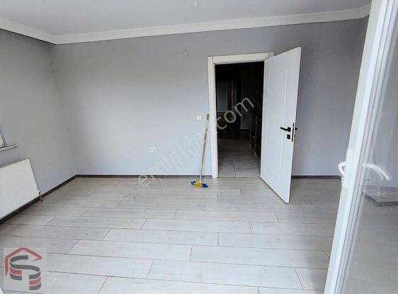 Sezer Emlak Halit Kacır'dan Satılık 5+1 Çatı Dubleks