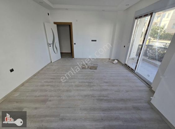 Gazi Mah'de Tramway Dibi Geniş 2+1 Yüksek Giriş