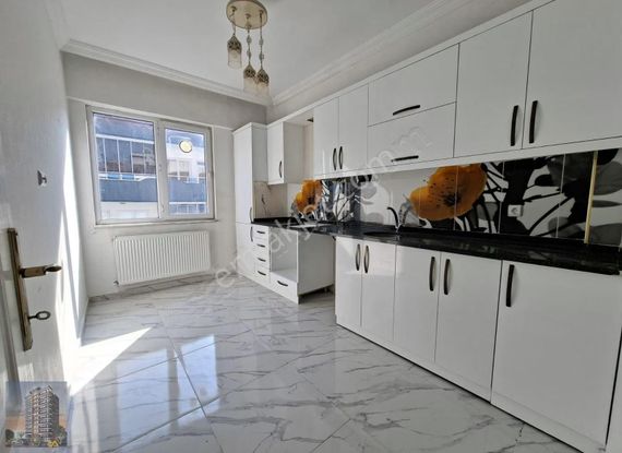 Beykent'te Tuğcan'dan Satılık (2+1) Masrafsız Özel Yapı Daire