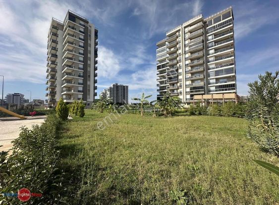 Kardeşkentler Caddesi Üzerinde Site İçi Satılık Geniş 2+1 Daire