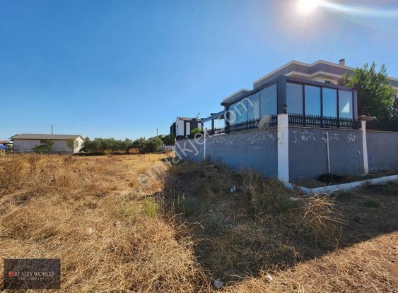 Realty World Anka'dan Yeryüzü Kolleji Yakını 500m² 60 Emsal Arsa