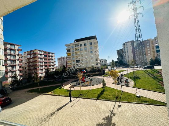 Dinç Emlaktan Kiralik 2+1 Daire Park Cepheli