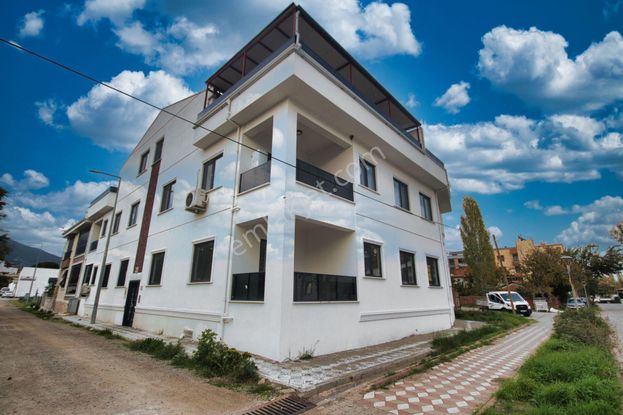 Aktif'ten Zeytinli'de Oksijen Deposu Ön Cephe Geniş 2+1 Daire