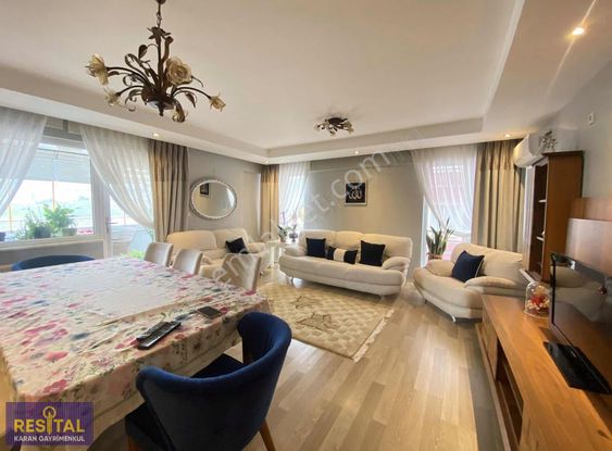 Üçevlerde 5+1 Geniş Teraslı Manzaralı Dublex Satılık Daire