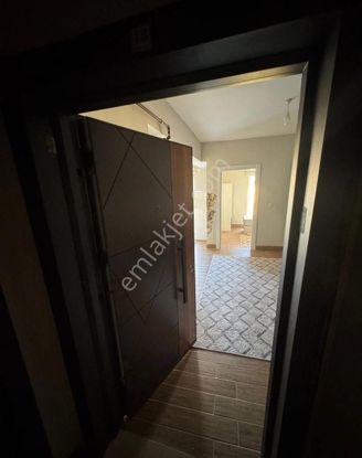 Burdur Merkez Özgür Mahallesinde Eşyalı Kiralık 1+1 Yeni Daire