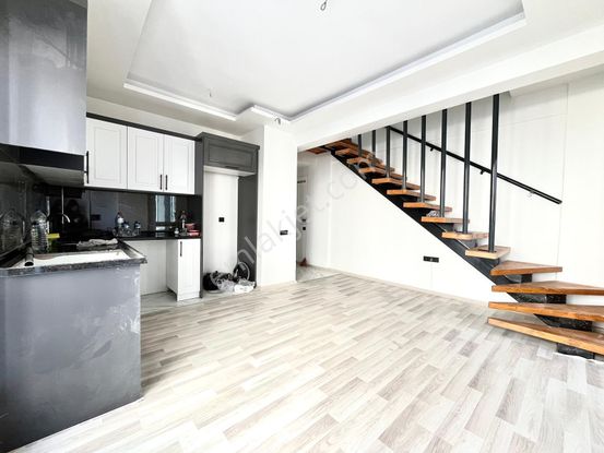 King'den Koyuncu'da Cam Teraslı İskanlı 2+1 Lüx Dublex