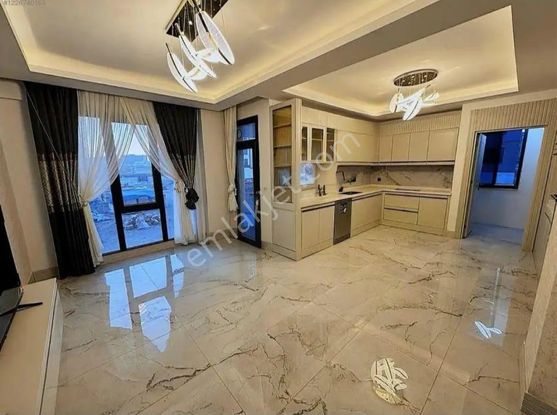 Talaytepe Winston Civarı Mervan Cadde 50 4.5+1 Satılık Dairemiz