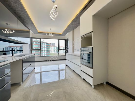Kalecik Emlak'tan 11.kat 4+1 190m², Giyinme O. Yerden Isıtmalı