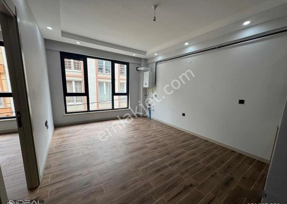 Sütlüce Mahallesi İçem Kapısı Yanı Full Eşyalı Kiralık 2+0 Daire