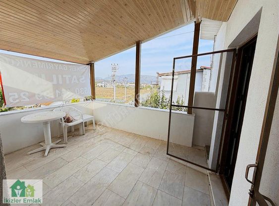 Seferihisar Doğanbey Merkez'de Satılık Geniş Bahçeli 3+1 Villa