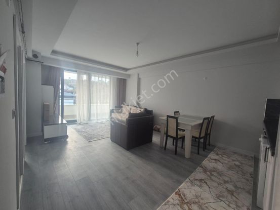 Akgün Kurumsal'dan Körfez'de Geniş Kiralık Eşyalı Lüks 1+1 Daire